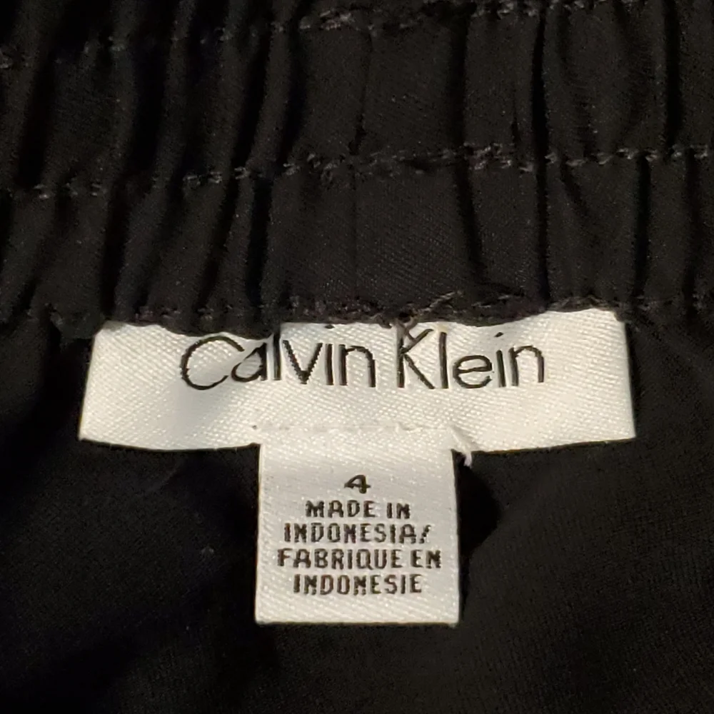 Calvin Klein Women's Black Pull-on Athletic Skirt Size 4‎